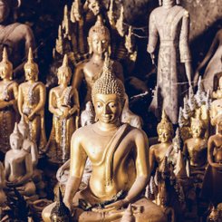 Anouvong, Ausflug zu den Pak Ou Höhlen Laos