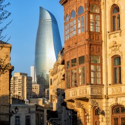 Baku Sandstein in der historischen Altstadt und Flame Towers