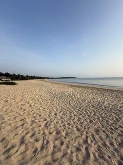 Pasikudah Beach vor dem Uga Bay an der Ostküste von Sri Lanka