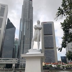 Sir Raffles Statue in Singapur