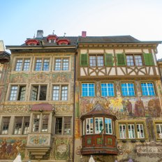 steinamrhein-rathausplatz-fassadenmalerei
