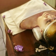 Amuna Ayurveda Resort Ayurveda Anwendung | Sri Lanka Wellness