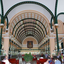 Ho Chi Minh City Postgebäude von Gustave Eiffel Kolonialbau Vietnam