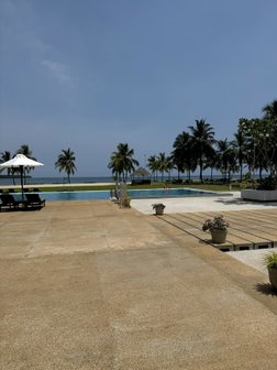 Amaya Beach - größere Resortanlage mit vielen Zimmerkategorien