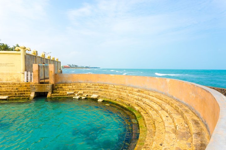 Jaffna Keerimalai Heilquellen direkt am Meer