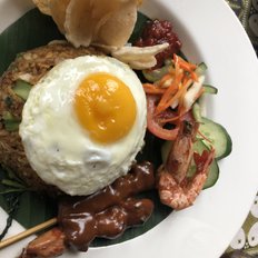 typisches Nasi Goreng in Jakarta