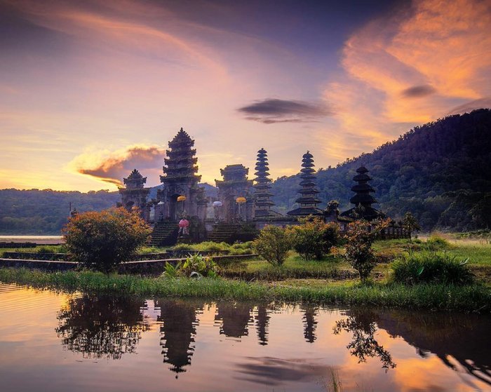 Bali Ulun Danu Tamblingan Tempel