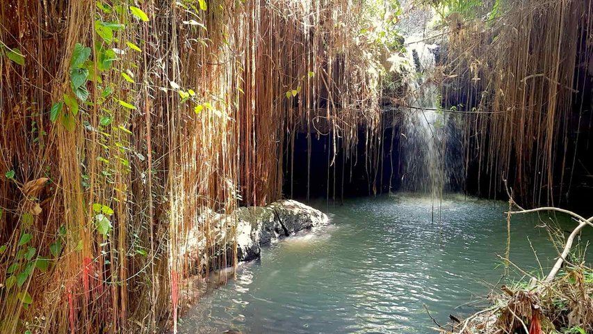 Wasserfall nahe dem Puri Dajuma Bali
