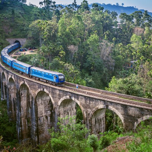 Zugfahrt auf Sri Lanka - ein authentisches Erlebnis mit exklusiven Ausblicken!