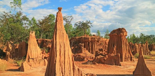La Lu Felsformation im Ta Phraya Nationalpark
