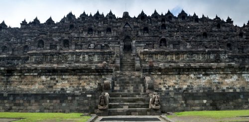 Java Borobudur größte buddhistische Tempelanlage der Welt