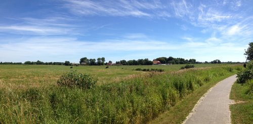 Ostfriesisches Landschaft bei Aurich (www.ostfriesland.travel)