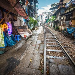 Schienen Strasse Hanoi Vietnam