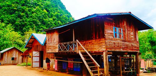 Dorf am Nam Ou River Laos