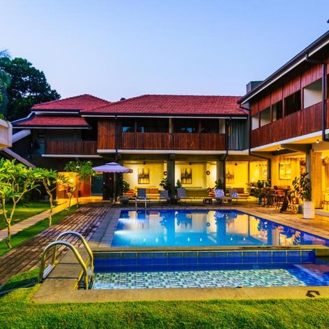 Sea Horse Hotel