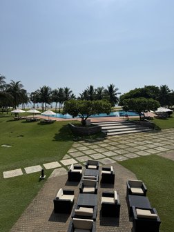 The Calm Resort - weitläufig und gepflegter Garten