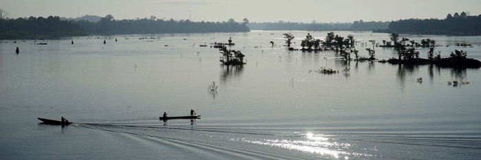 Boote am Mekong Laos