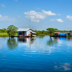 Hausboot am Tonle Sap See