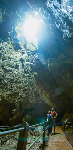 Malaysia Borneo Mulu Höhlen - Wind Cave - im Inneren der Höhle ist immer eine leichte Brise spürbar, die der Höhle den Namen gibt