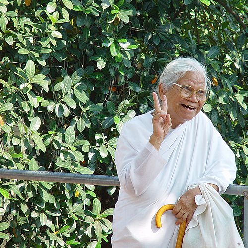 Nonne am Phra Pathom Chedi