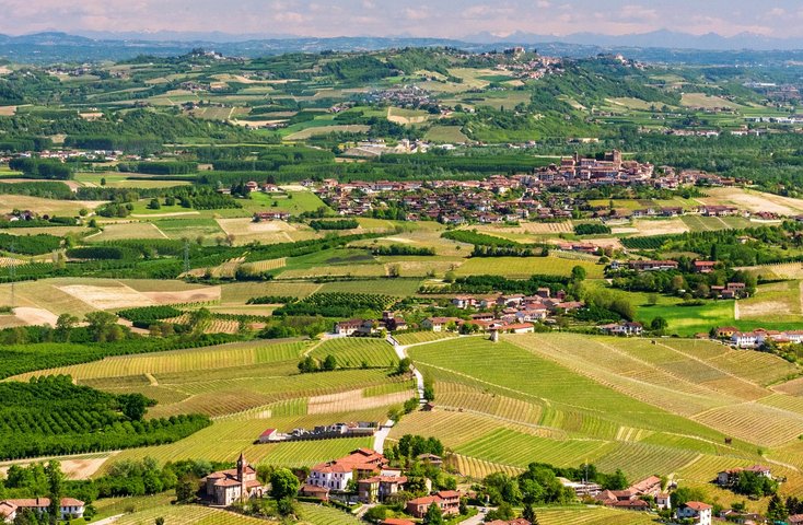 La Morra Dorf im Piemont