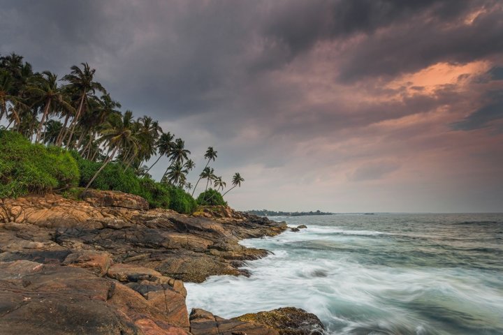 Beruwela Felsen im Sonnenuntergang Beruwela auf Sri Lanka Felsen im Sonnenuntergang