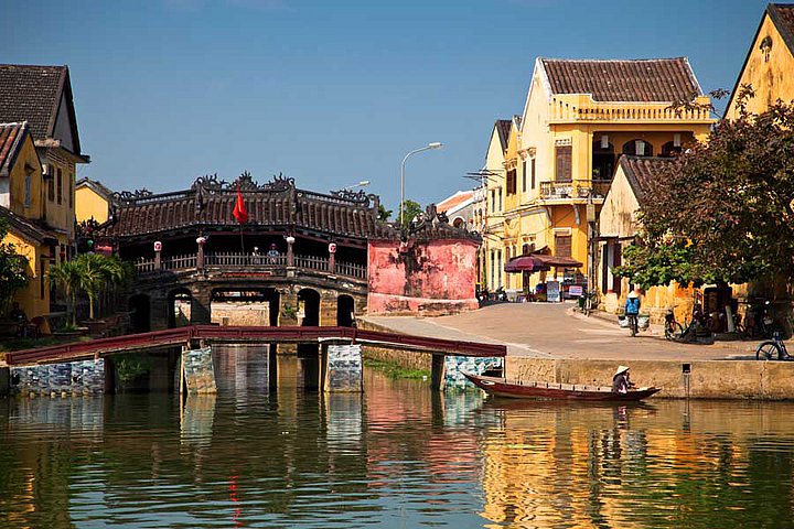 Japanische Bruecke Hoi An Vietnam