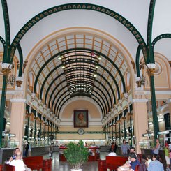 Ho Chi Minh City Postgebäude von Gustave Eiffel Kolonialbau Vietnam