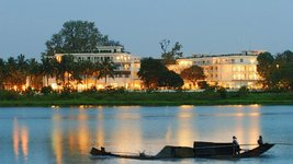 Hue La Residence am Perfume River Vietnamreise Deluxe ehemalige Gouverneursresidenz