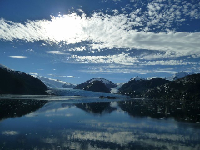 der beeindruckende Amaliengletscher