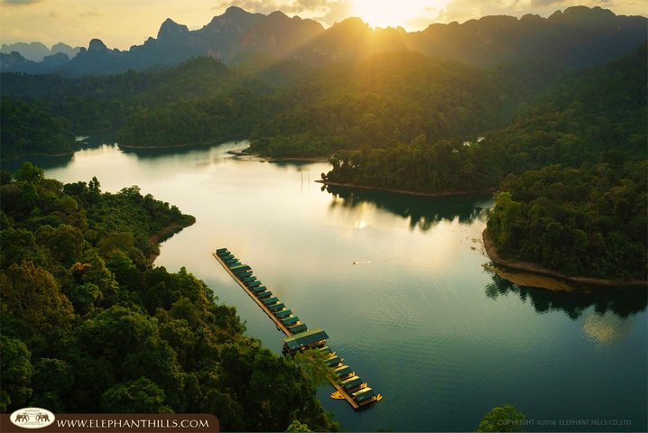 Schwimmendes Rainforest Camp am Cheow Larn See
