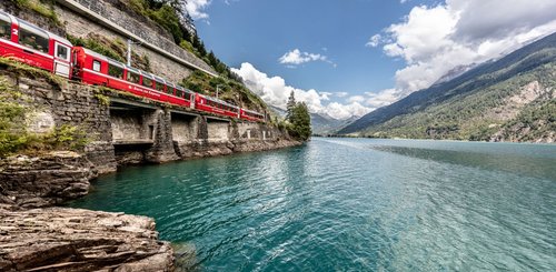 Bernina Express am Lago di Poschiavo