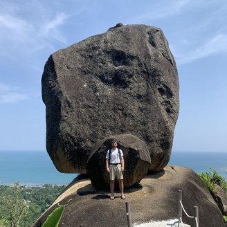 Der Overlap Stone auf Koh Samui - eines der beliebtesten Fotomotive der Instagramgeneration