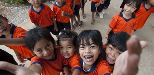 Besuch in einer Schule | Ausflug Flusskreuzfahrt RV River Kwai