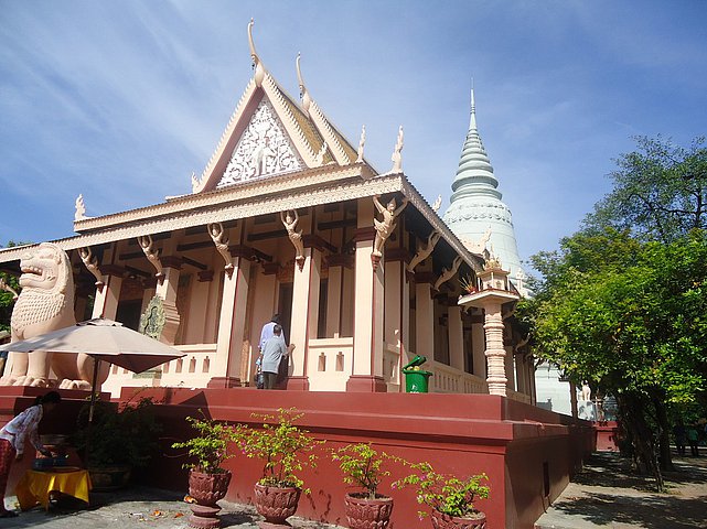 Wat Phnom in Phnom Penh - namensgebender Tempel der Hauptstadt von Kambodscha
