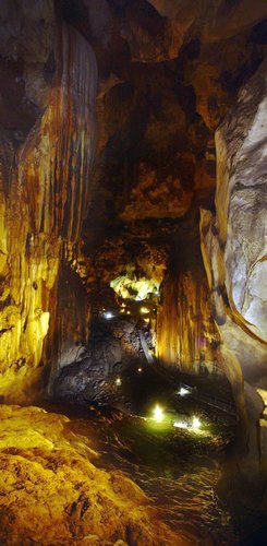 Mulu Nationalpark Borneo Malaysia faszinierende Höhlenwelten