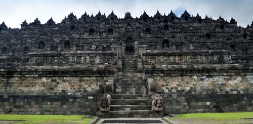Java Borobudur größte buddhistische Tempelanlage der Welt