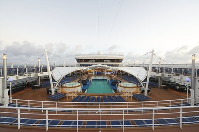 Oasis Pool Norwegian Dawn Pooldeck 12 Oasis Pool Norwegian Dawn Pooldeck 12