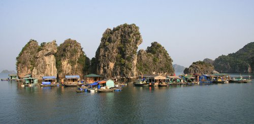 Halong Bucht Vietnam Kreuzfahrt