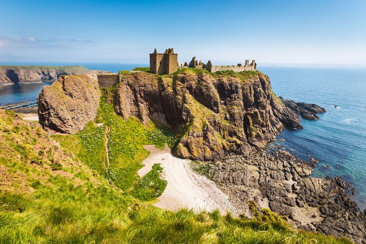 Dunnottar Castle aalte Grenzfestung Dunnottar Castle auf einem Klippenvorsprung gelegen