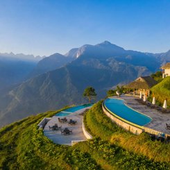 Topas Ecolodge Sapa Ausblick mit Pool