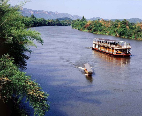 RV River Kwai unterwegs am Kwai Noi