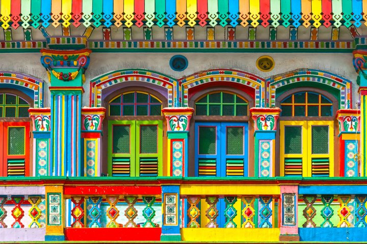 der bunte Stadtteil Little India in Singapur