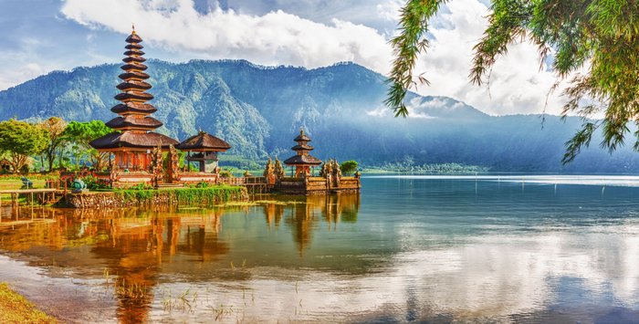 Bali Pura Ulun Dan Bratan - Einreise auf Bali mit neuer Tourismusabgabe