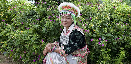 Angehörige der Hmong Minderheit in Tracht