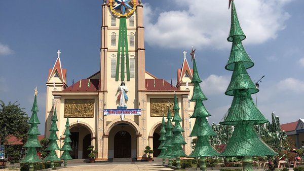 Kirche am Weg von Saigon nach Mui Ne | Vietnam