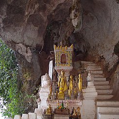 Luang Prabang Pak Ou Höhlen