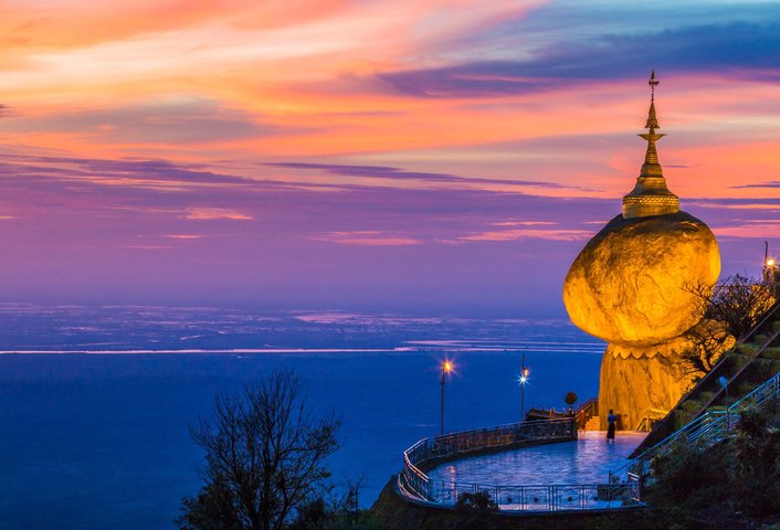 Golden Rock Pilgerstätte in Myanmar