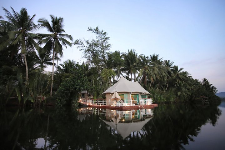 4_Rivers_Floating_Lodge 4_Rivers_Floating_Lodge