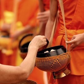 Laos Tradition Almosenrundgang der Mönche